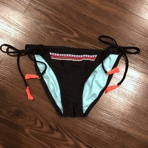 Xhilaration Black Swimsuit Bikini Bottoms Small